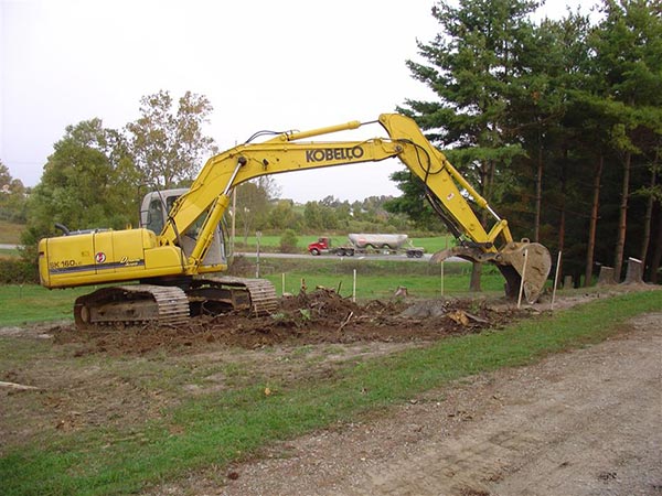 Dig basement new home construction